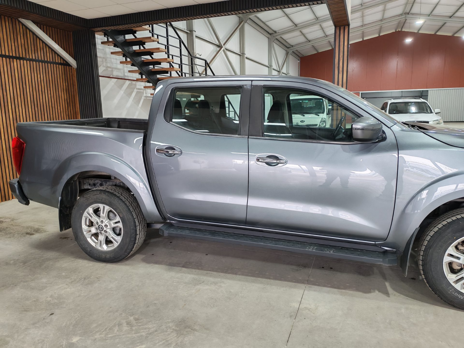 NISSAN NAVARA